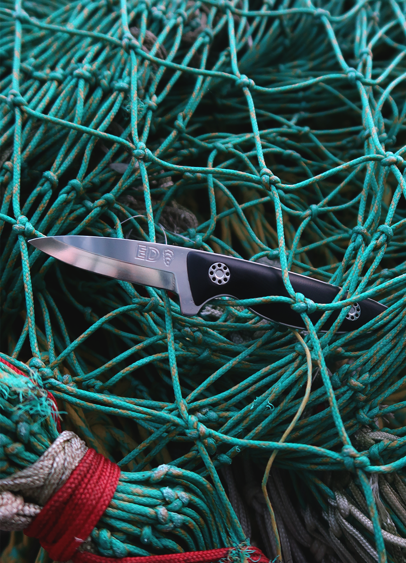 The Enduris Oyster Knife - Black Composite