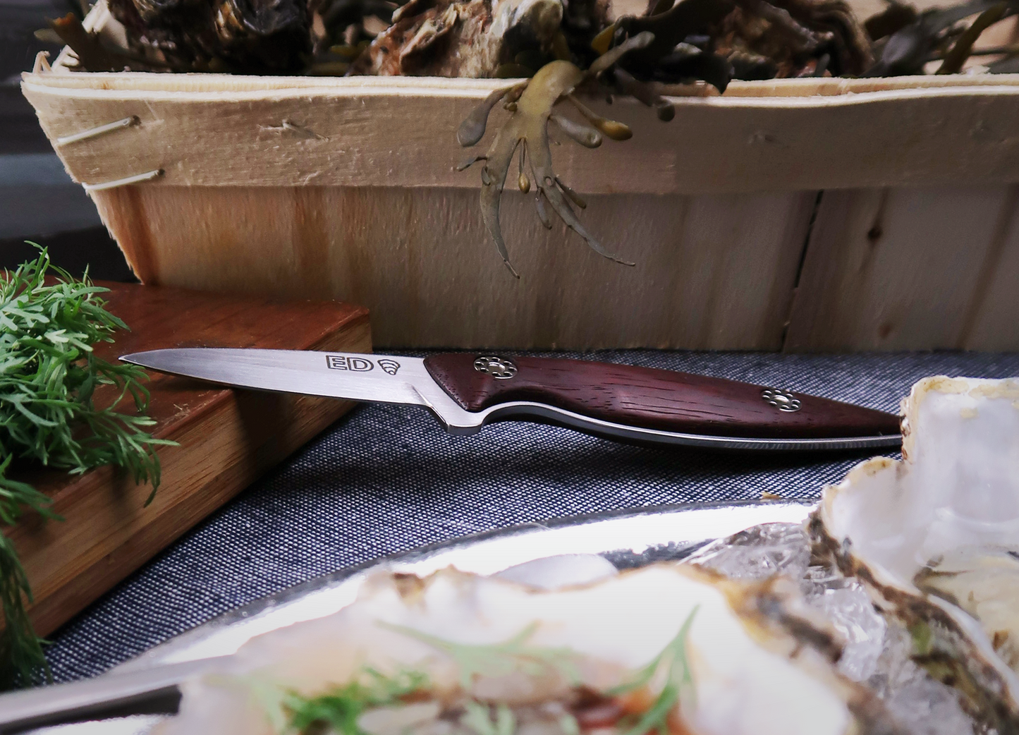 The Enduris Oyster Knife - Paduk Wood